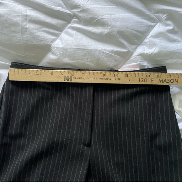 🎯 10P Sag Harbor women’s black pinstripe trousers - flattering! NWT - Picture 7 of 12